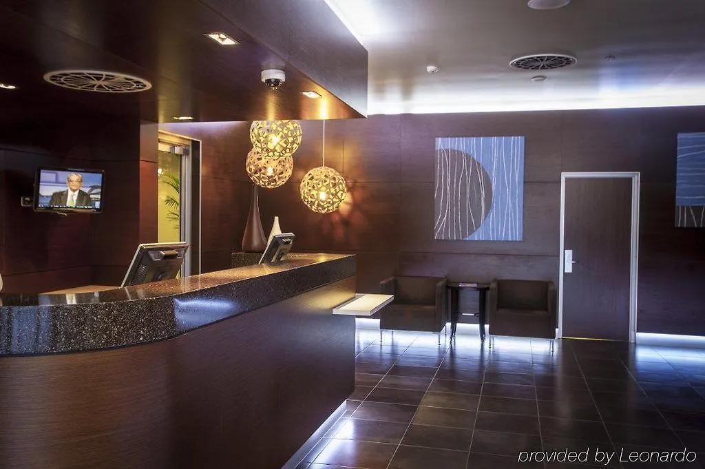 Grand Hotel And Apartments Townsville
