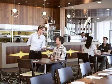 Grand Hotel And Apartments Townsville 4*,  Ausztrália