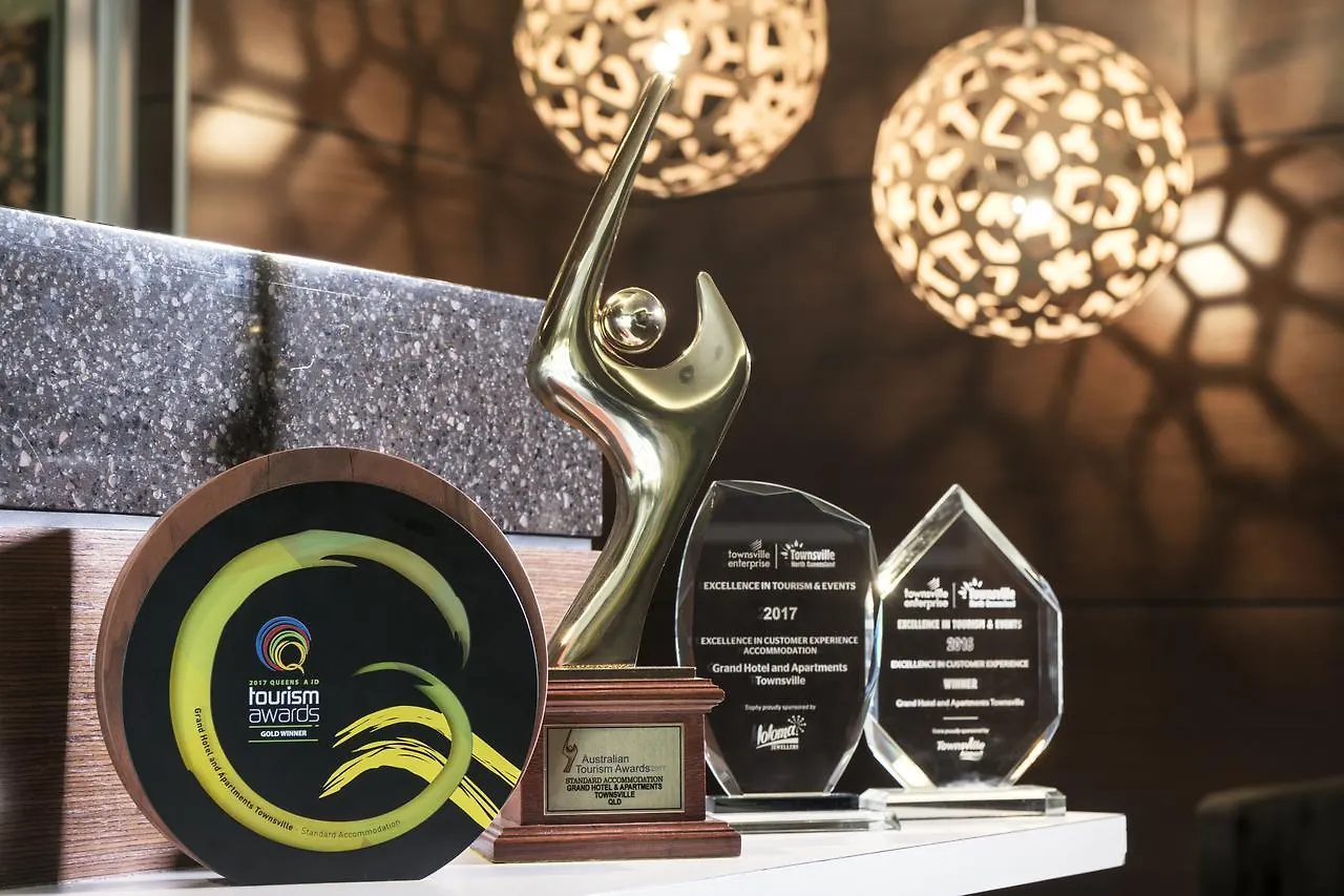 Apartmanhotel Grand Hotel And Apartments Townsville